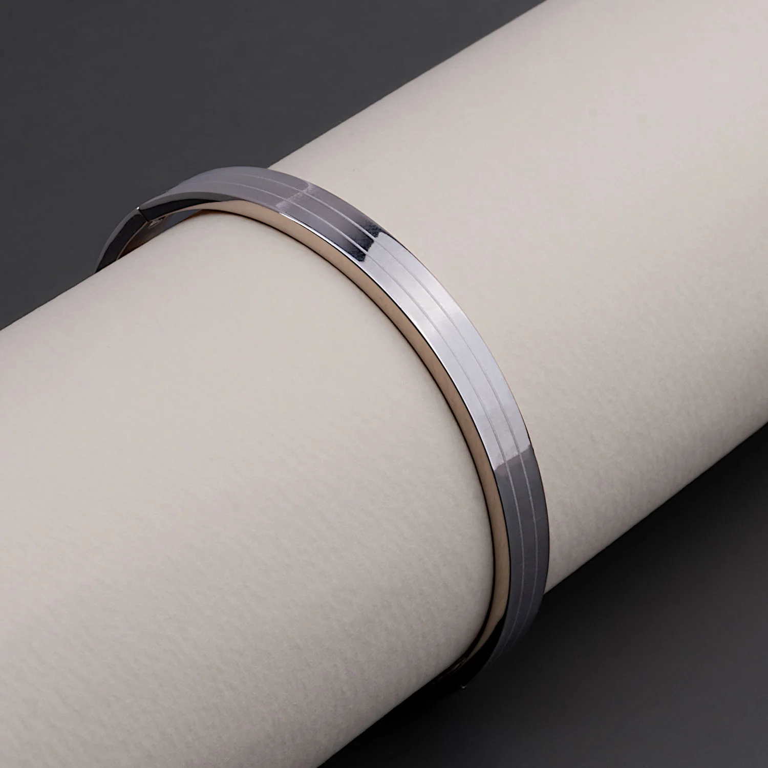 Apollo Oval Kada Bracelet - Image 10