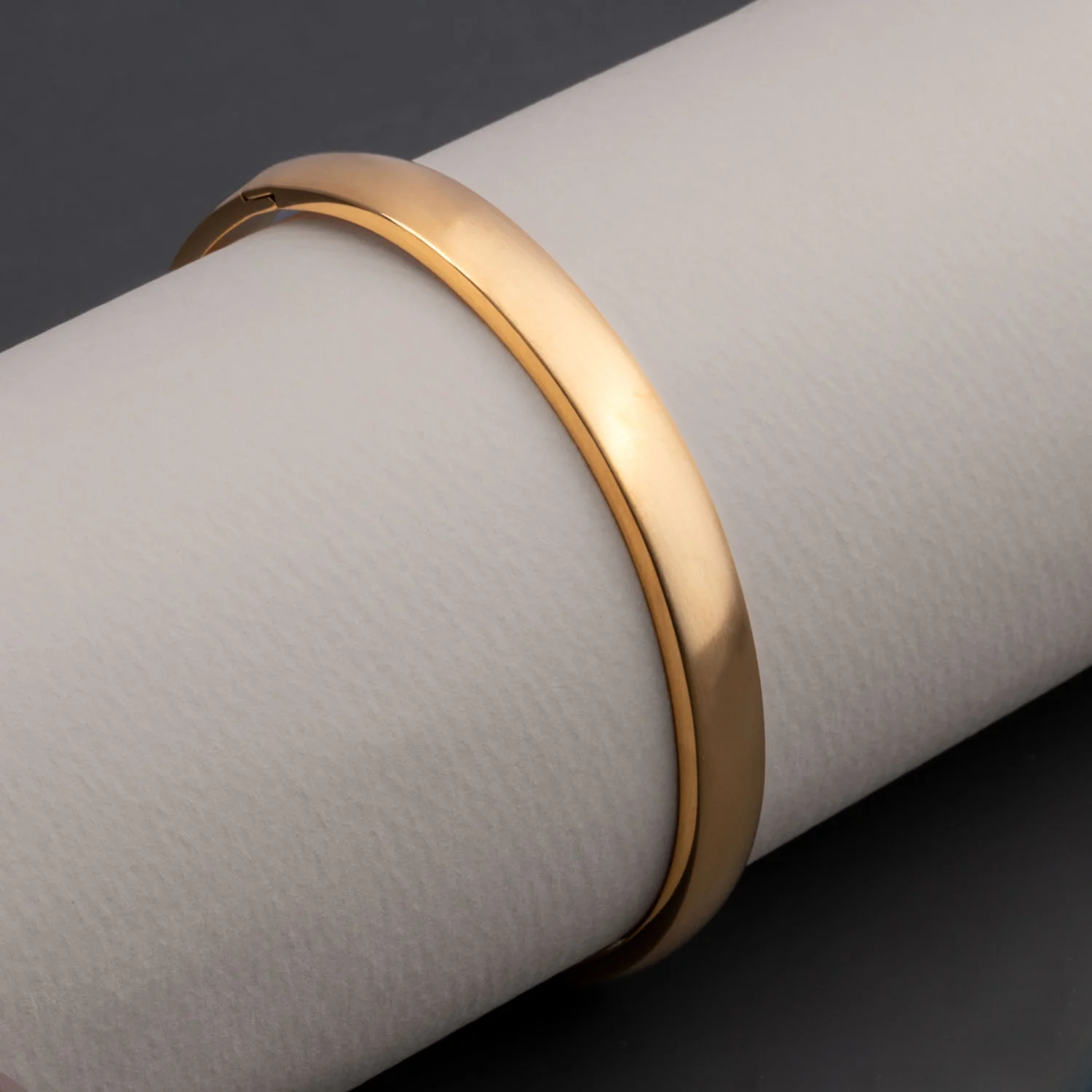 Zeus Oval Kada Bracelet - Image 3