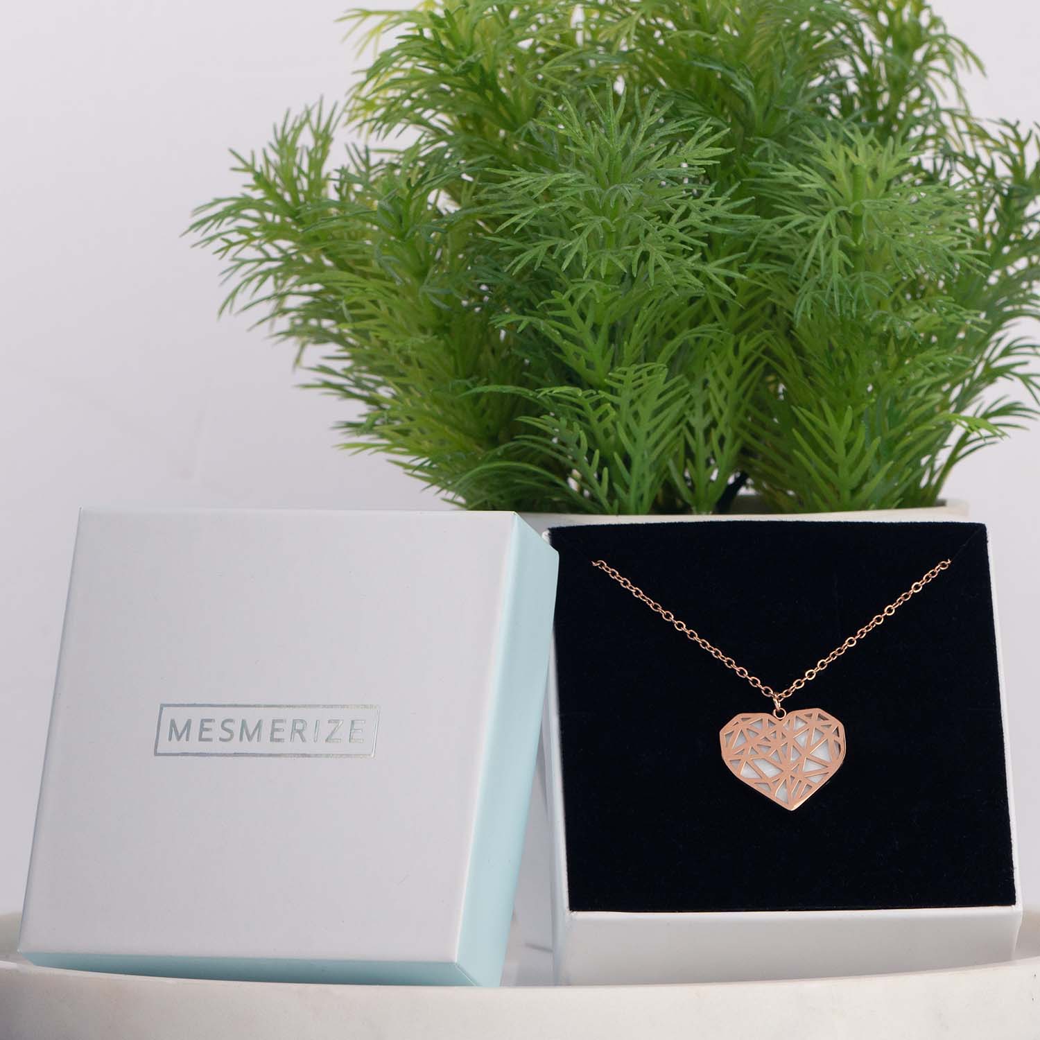 Polyheart Mother Of Pearl Necklace - Image 3