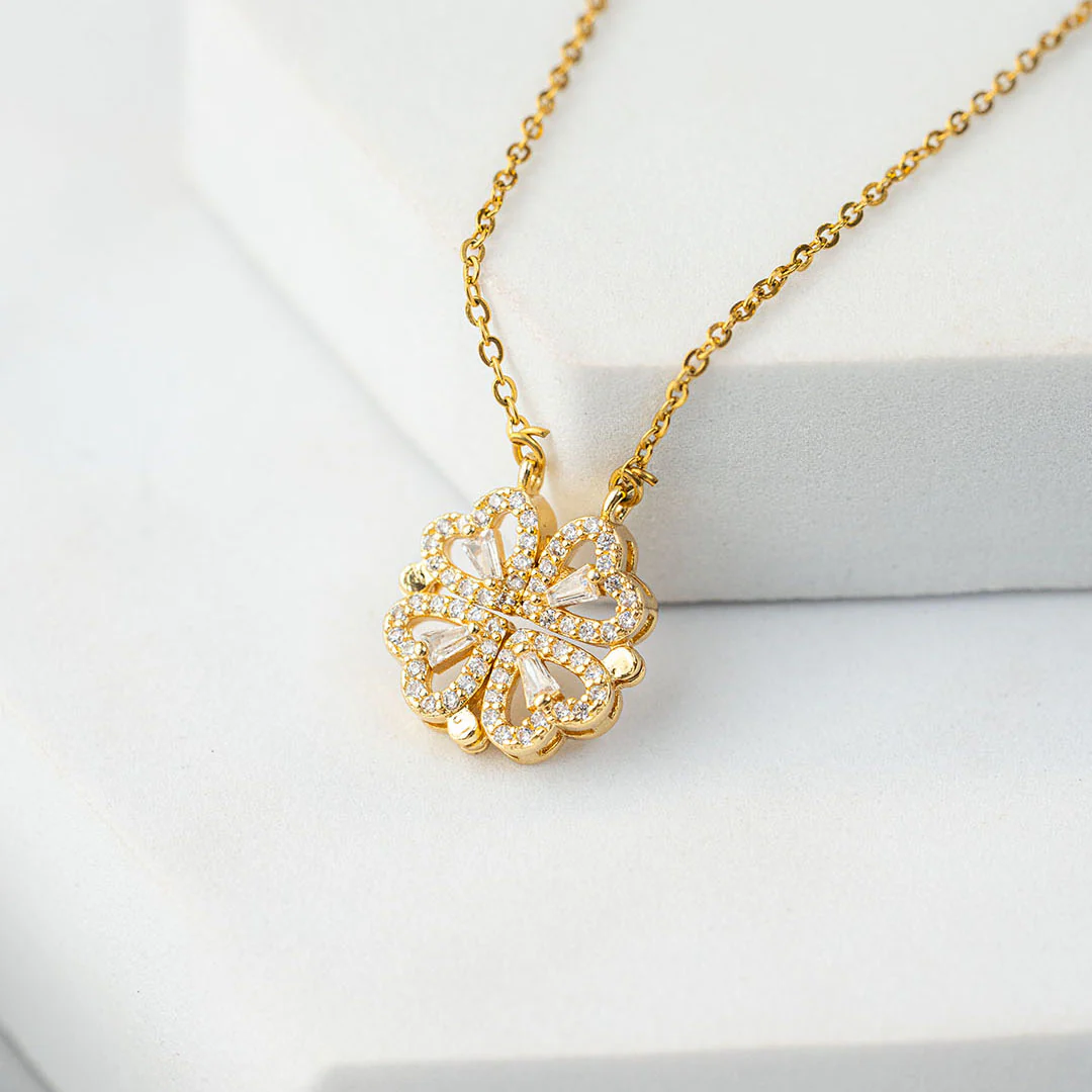 Magnetic Clover Heart Necklace - Image 10
