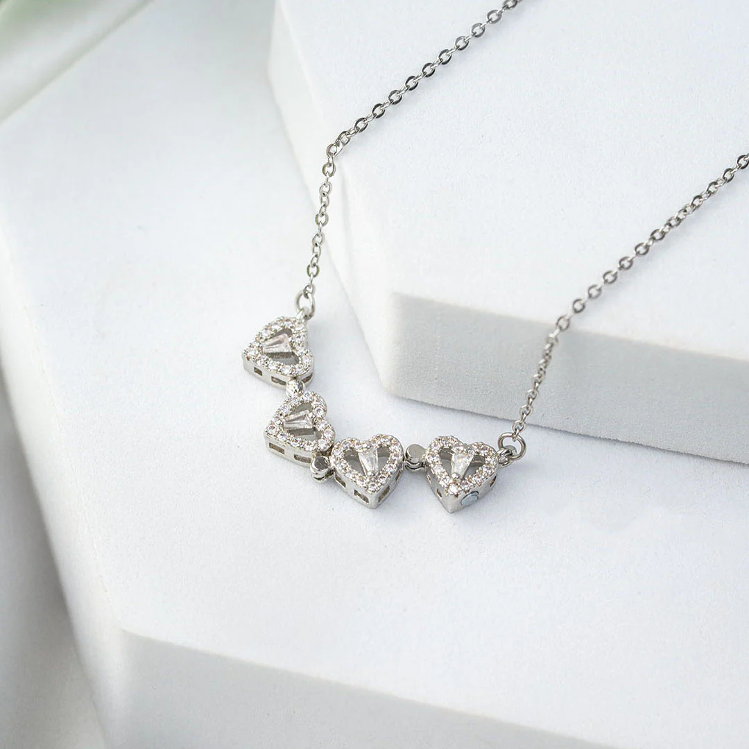 Magnetic Clover Heart Necklace - Image 3