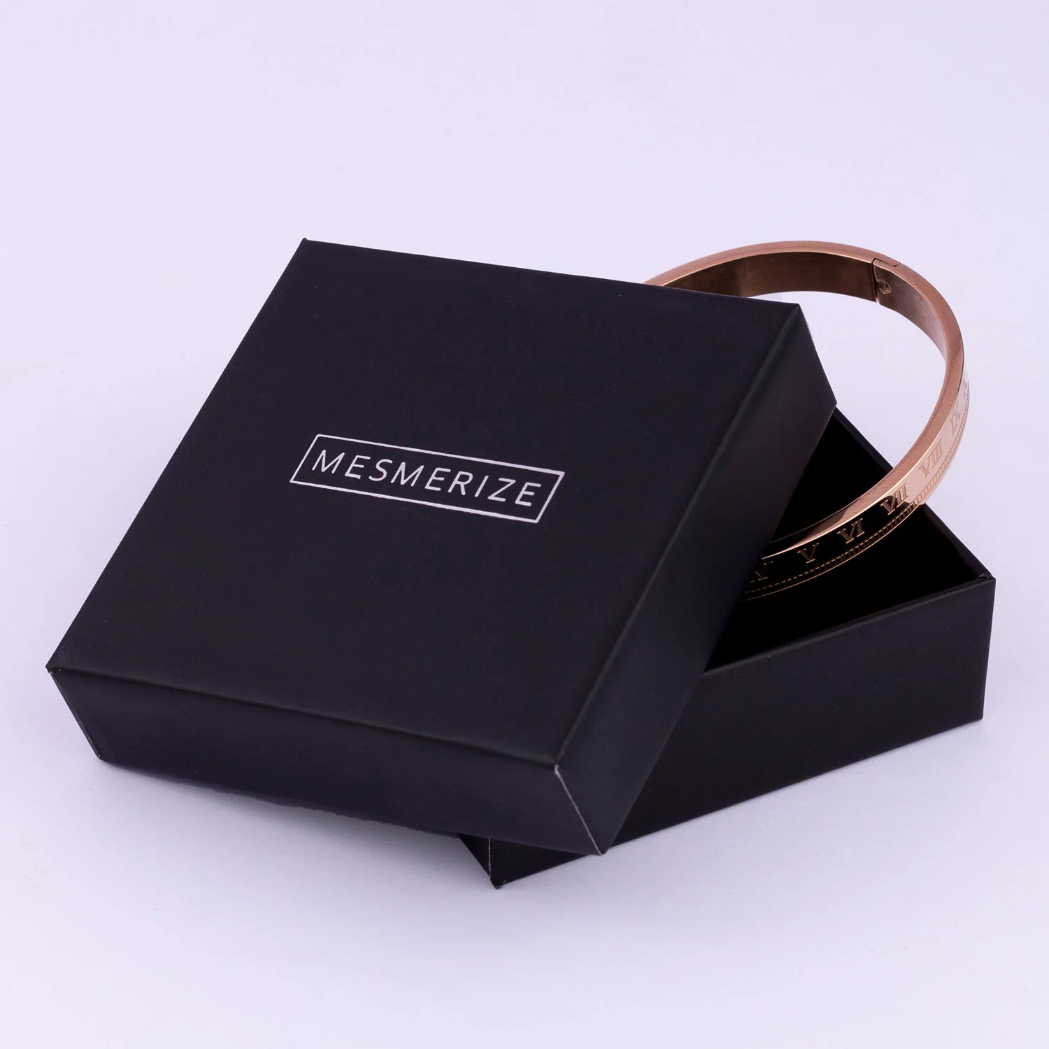 Lucius Oval Kada Bracelet - Image 12